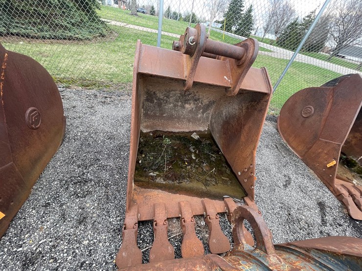 #5004-•-excavator-bucket-image-8