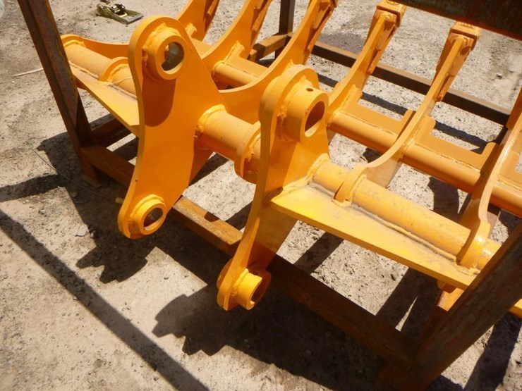 caterpillar-307-image-5