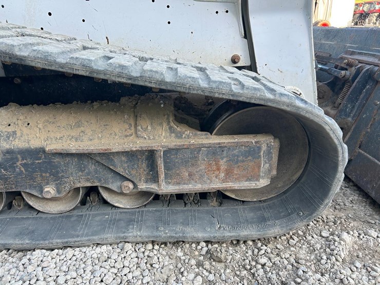 2020-bobcat-t650-image-14