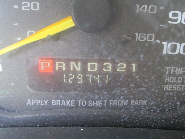 2000-gmc-3500-image-33