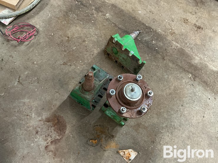 john-deere-baler-axles-image-3