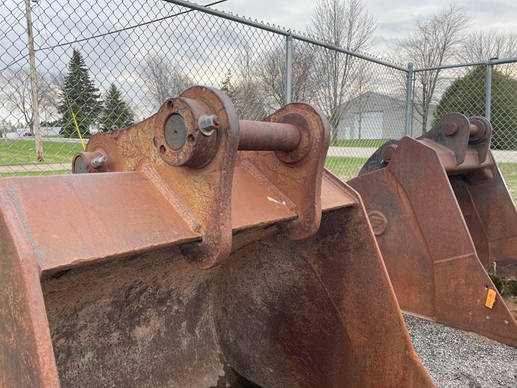 #5004-•-excavator-bucket-image-11
