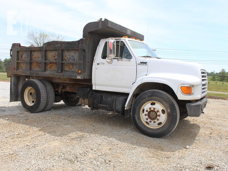 1999-ford-f800-image-3