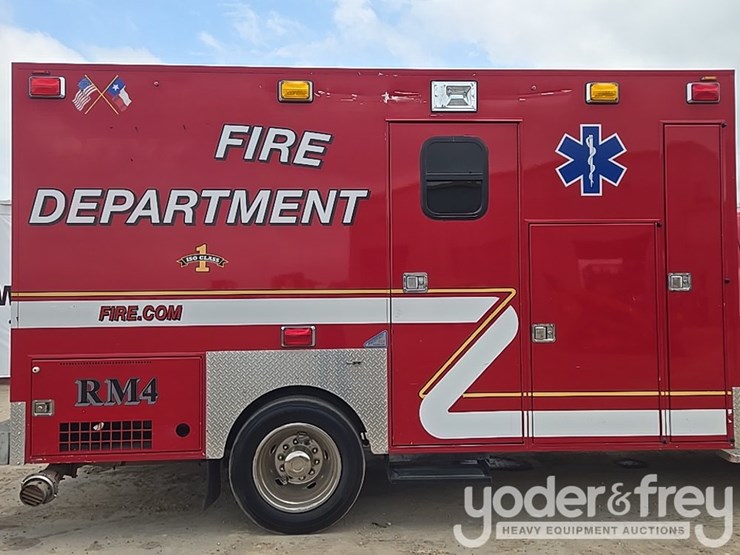 2009-ford-f450-image-32