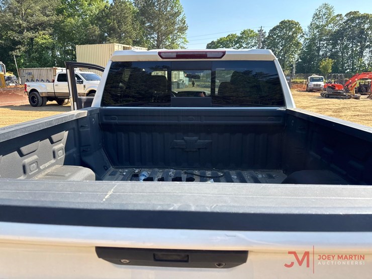 2021-chevrolet-1500-image-11