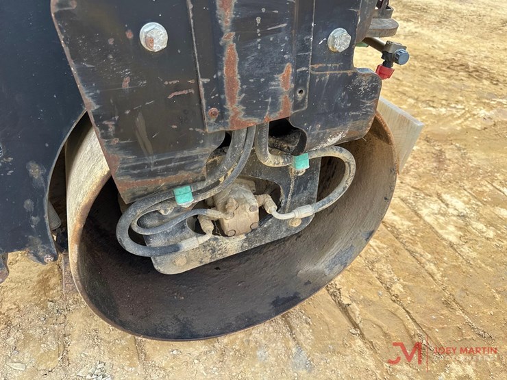 2006-wacker-neuson-rd27-120-image-7