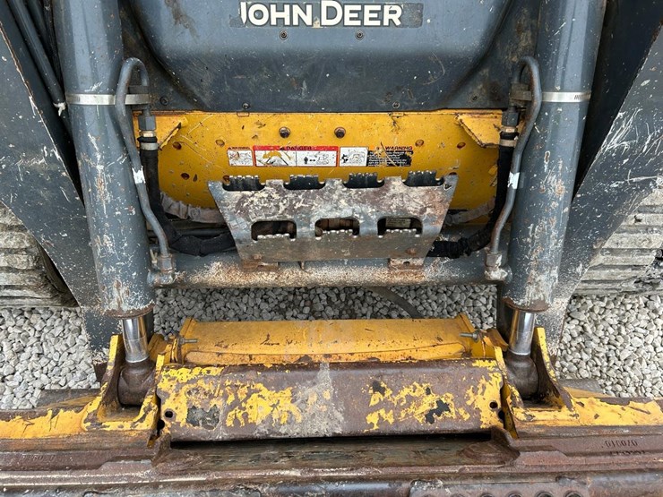 2019-deere-325g-image-10