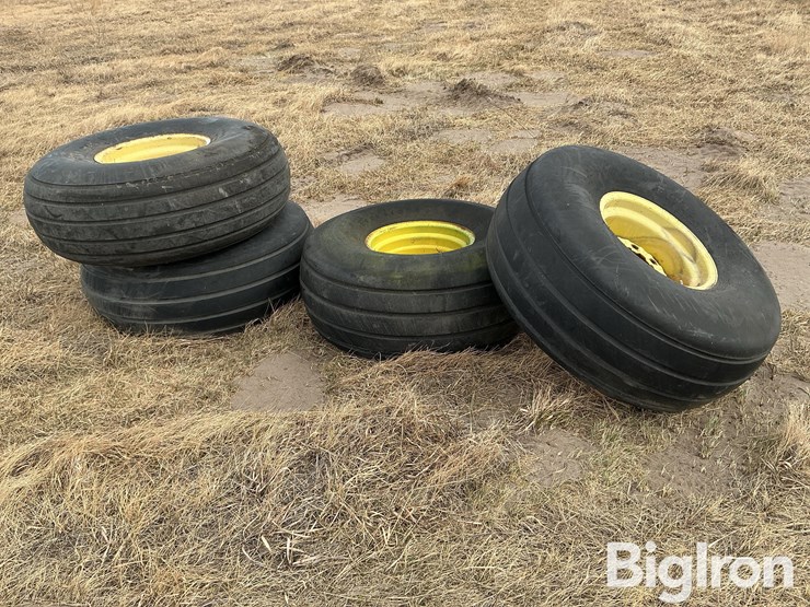 16.5l-16.1-tires-&-rims-image-1