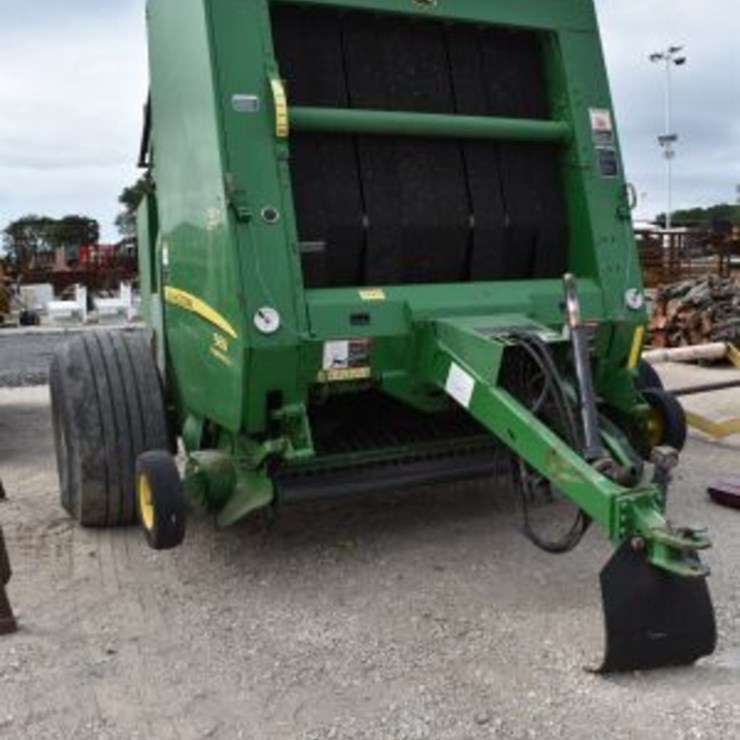 JOHN DEERE 569