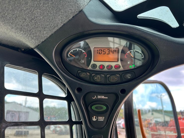 2017-bobcat-t870-image-22