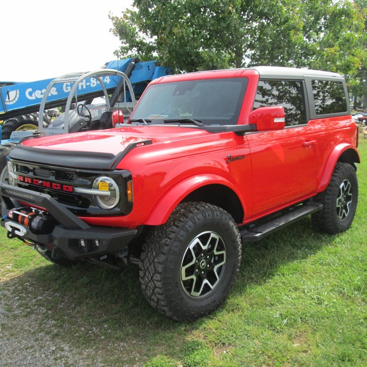 2023 FORD BRONCO