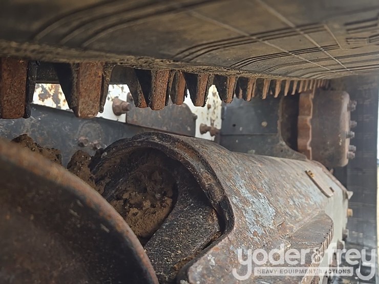 2016-bobcat-t750-image-12
