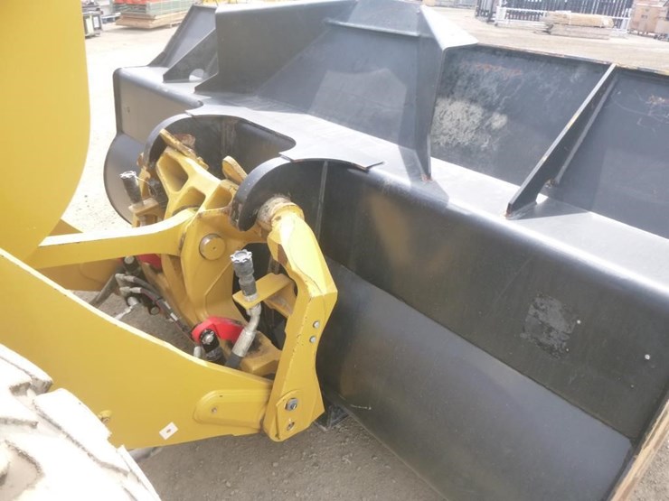 2022-caterpillar-930m-image-28
