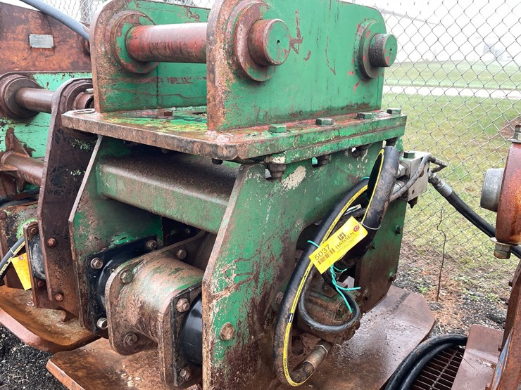 #5037-•-hydraulic-plate-compactor-attachment-image-1