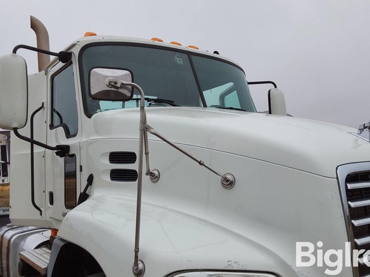 2015-mack-pinnacle-cxu613-t/a-truck-tractor-image-20