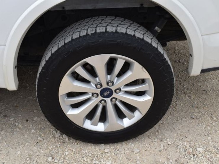 2015-ford-f150-image-9