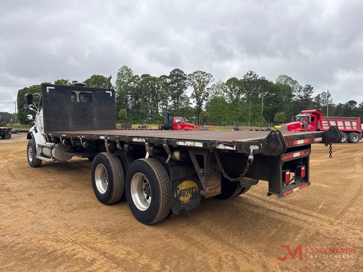 2005-sterling-t/a-flatbed-truck-image-3