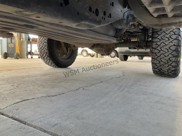 2020-ford-f150-image-25