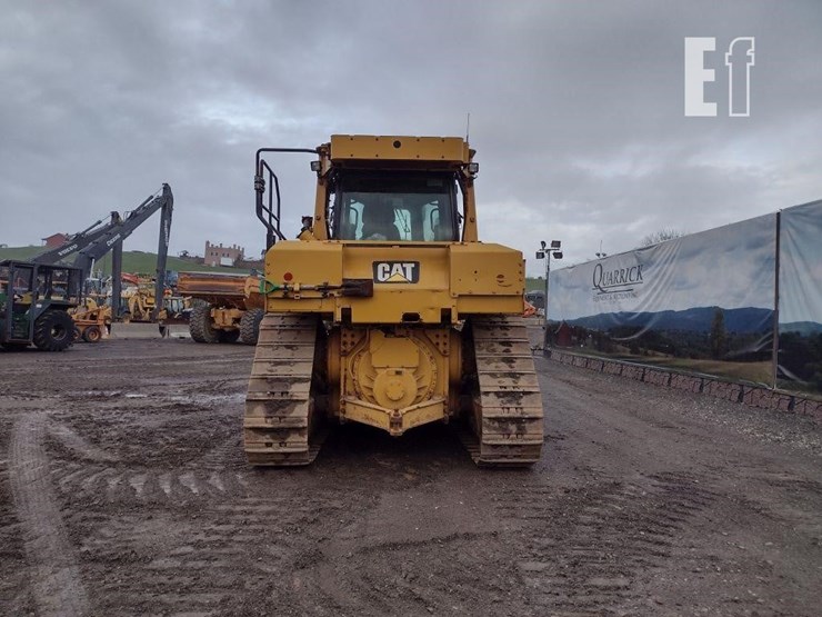 2015-caterpillar-d6t-xl-image-4