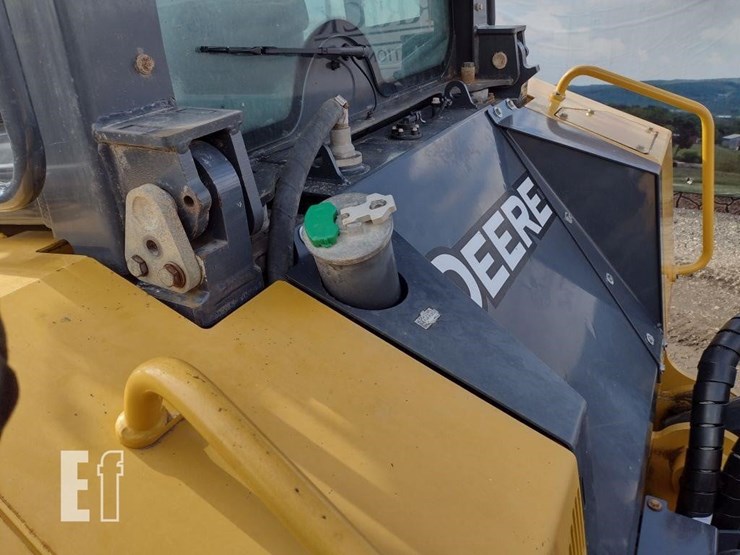 deere-1050-p-tier-image-40