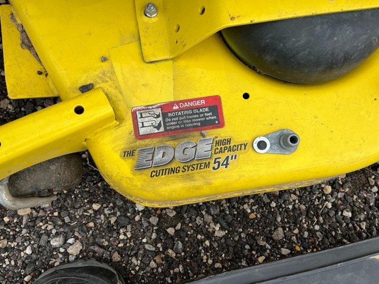 john-deere-x738-image-4
