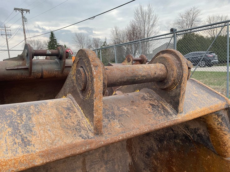#5008-•-excavator-bucket-image-11