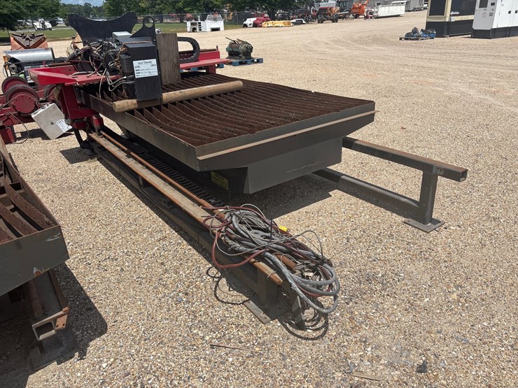 #36053-•-cutting-table-image-3