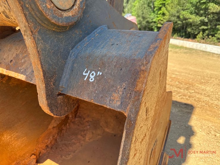 2017-deere-350g-lc-image-10