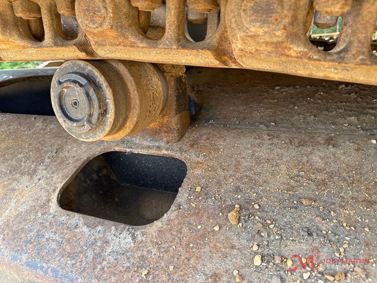 2021-deere-200g-image-15