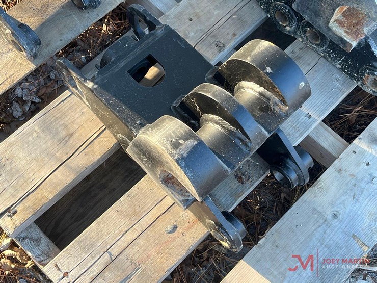(1)-excavator-coupler-image-1