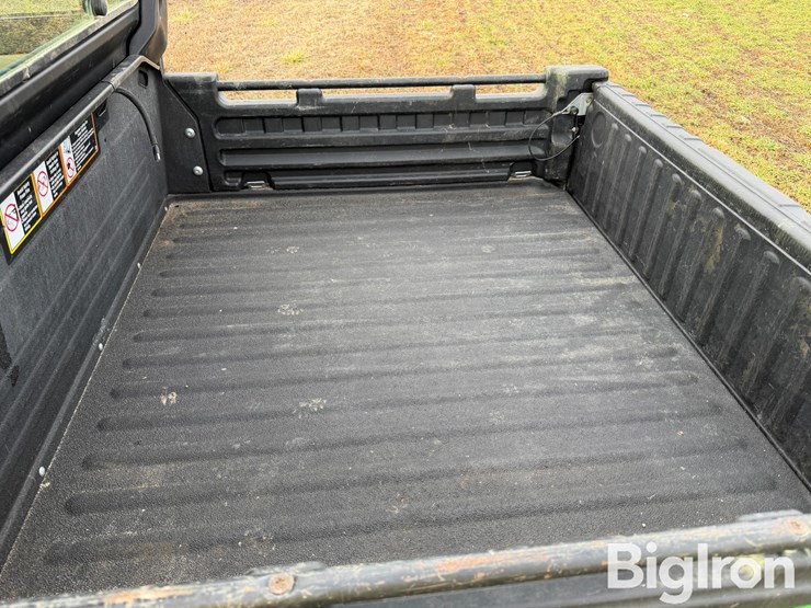 2021-john-deere-xuv-835r-gator-4x4-utv-image-14