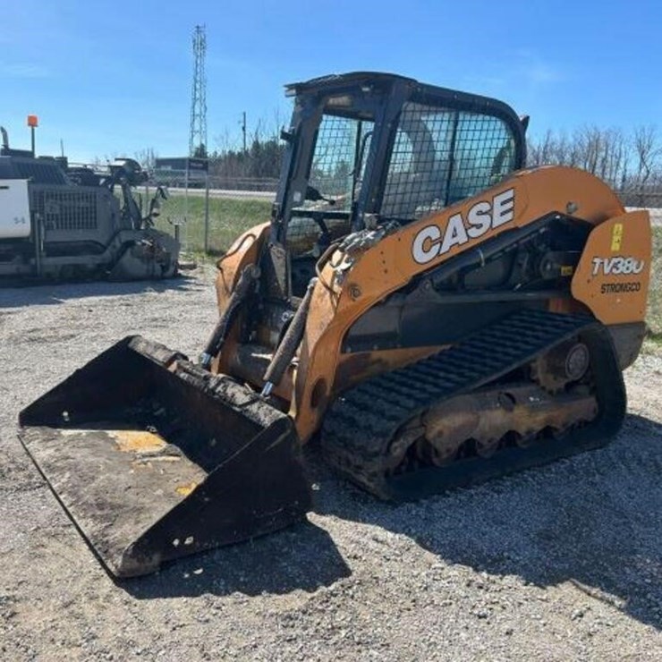 2017 CASE TV380
