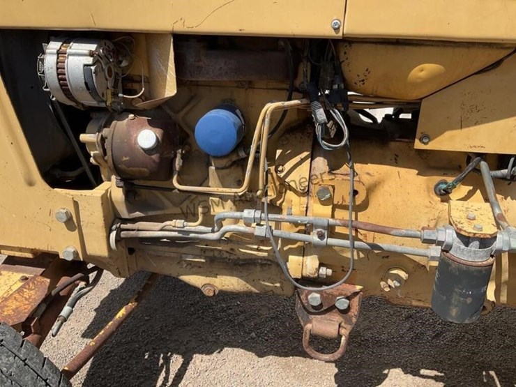 new-holland-345d-image-11