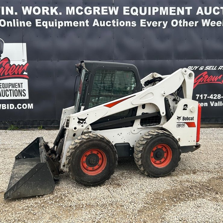 2022 BOBCAT S740