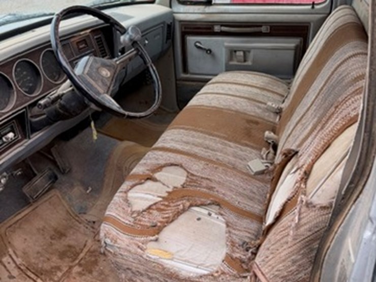 1982-dodge-150-image-3