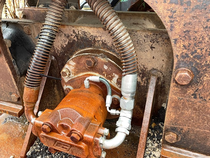 #5039-•-hydraulic-plate-compactor-attachment-image-5