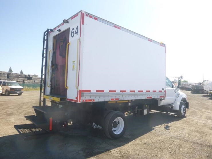 2012-ford-f650-image-3