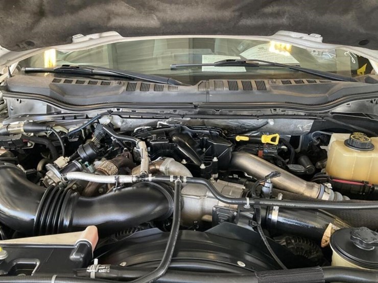 2017-ford-f550-image-11