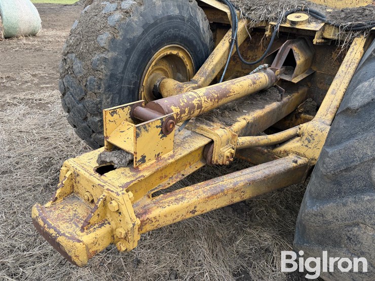 caterpillar-pull-type-scraper-image-13