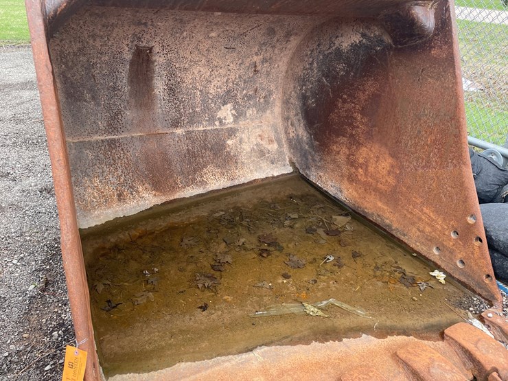 #5001-•-excavator-bucket-image-10