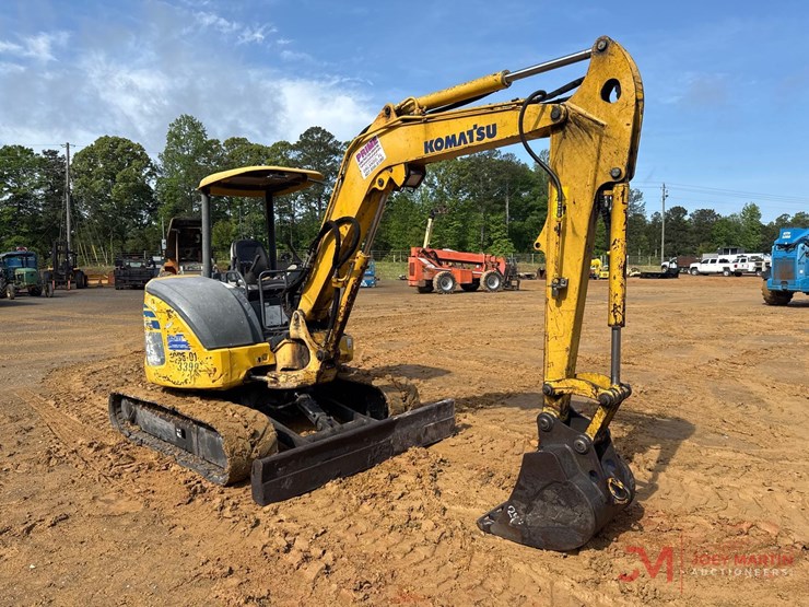 2014-komatsu-pc45mr-3-image-3