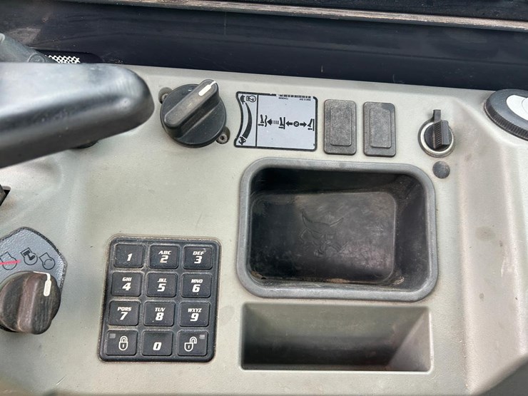 2018-bobcat-e85-image-24
