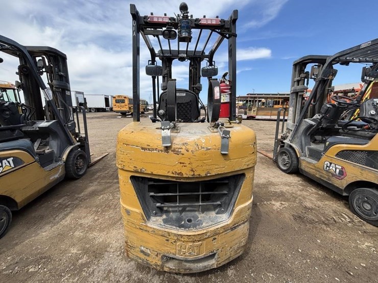 2020-caterpillar-2c6000-image-8