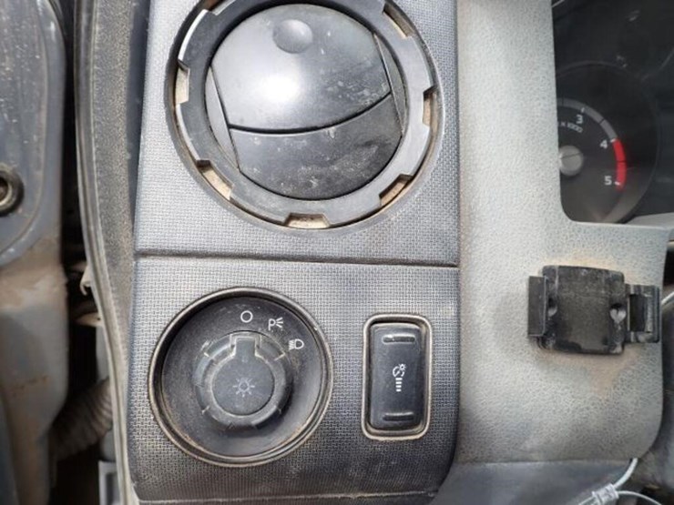 2012-ford-f550-xl-image-20