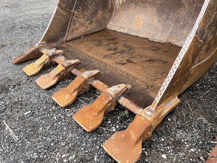 #5023-•-excavator-bucket-image-6
