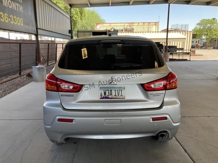 2011-mitsubishi-outlander-image-6