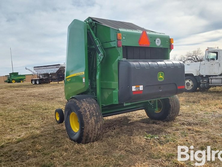 2023-john-deere-560m-image-7