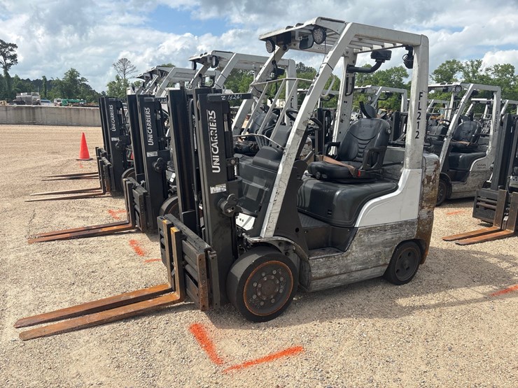 #16261-•-2015-nissan-cf50lp-forklift-image-1