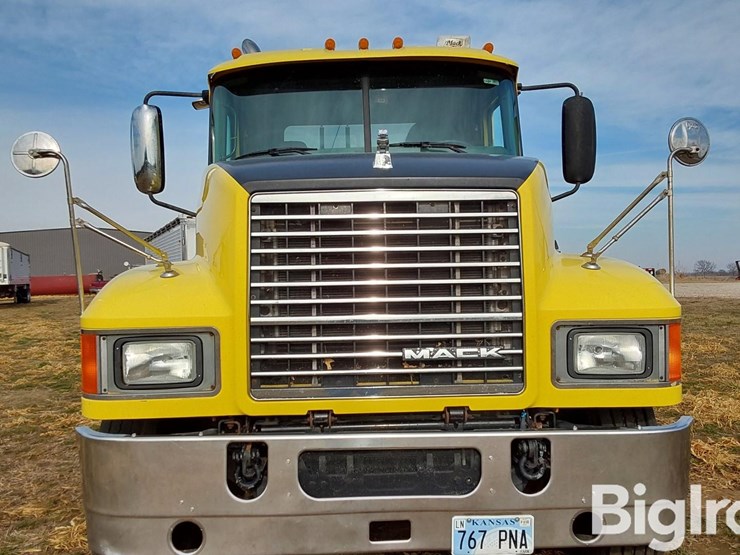 2015-mack-pinnacle-chu613-t/a-truck-tractor-image-14