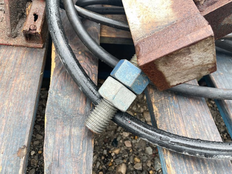 #5087-•-pallet-of-pump-parts-image-12